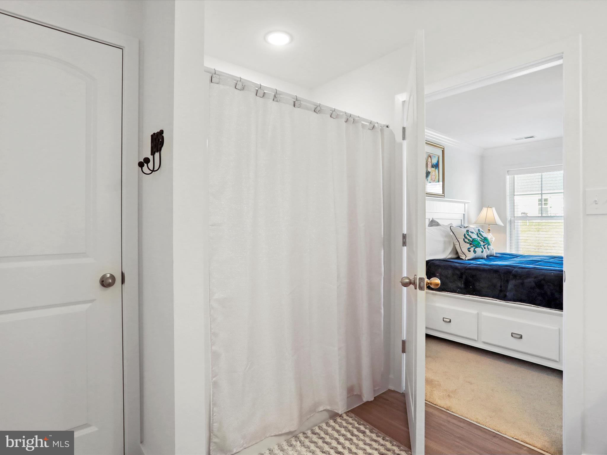 CARDINAL POINTE - Residential