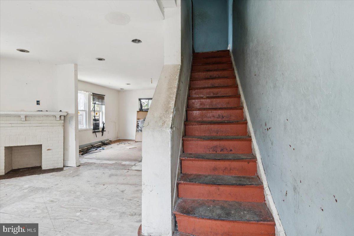 WEST PHILADELPHIA - Residential