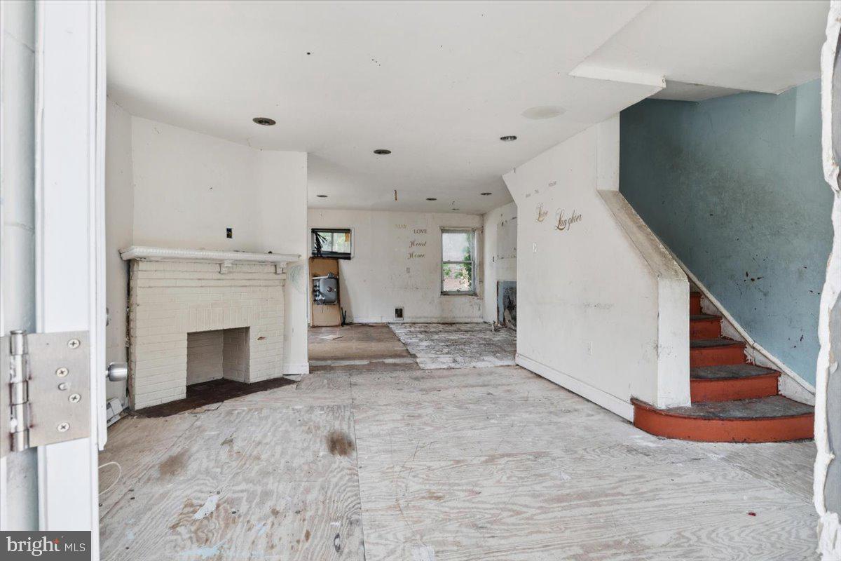 WEST PHILADELPHIA - Residential