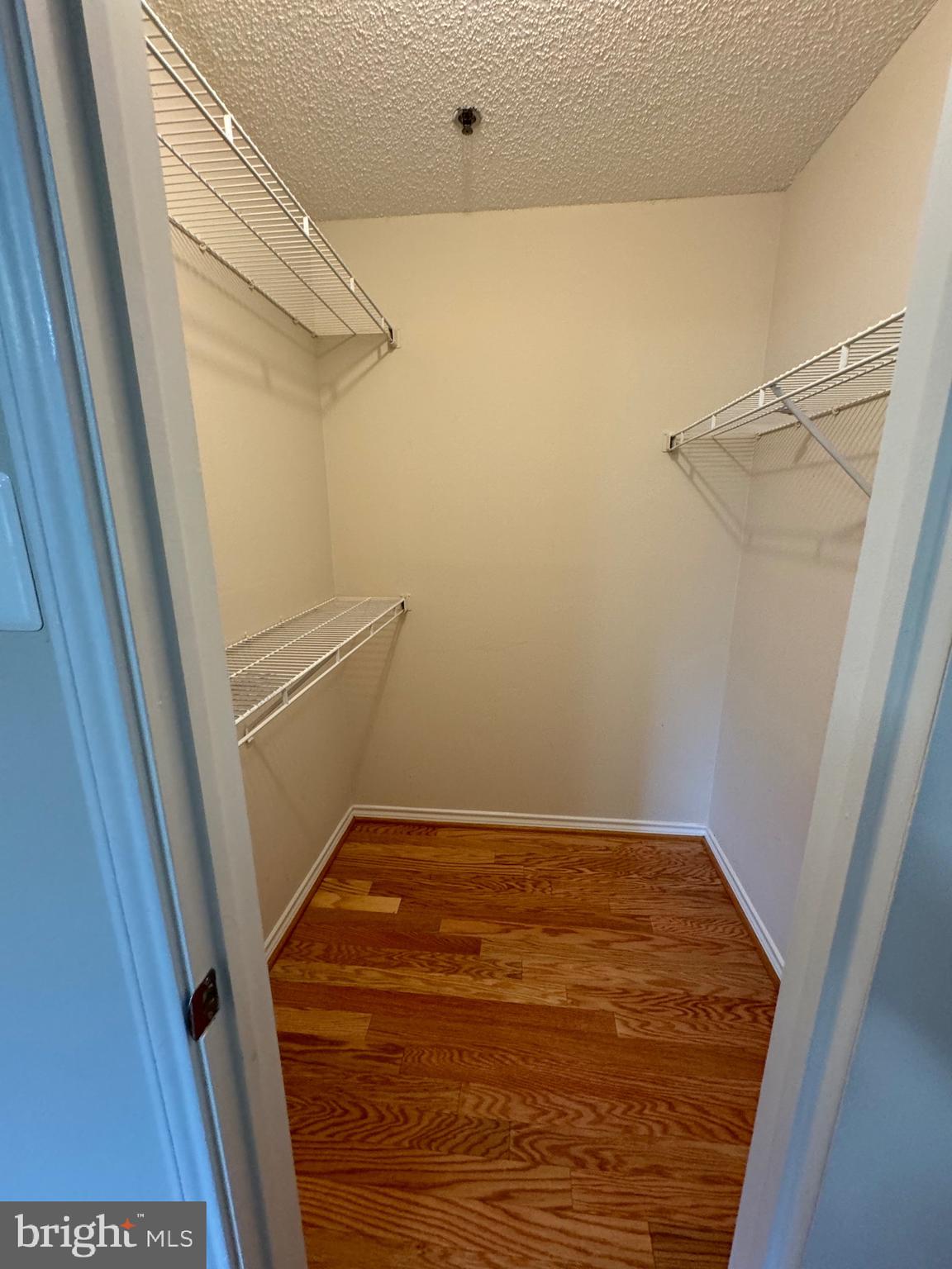 FOUNTAINS AT MCLEAN - Residential Lease