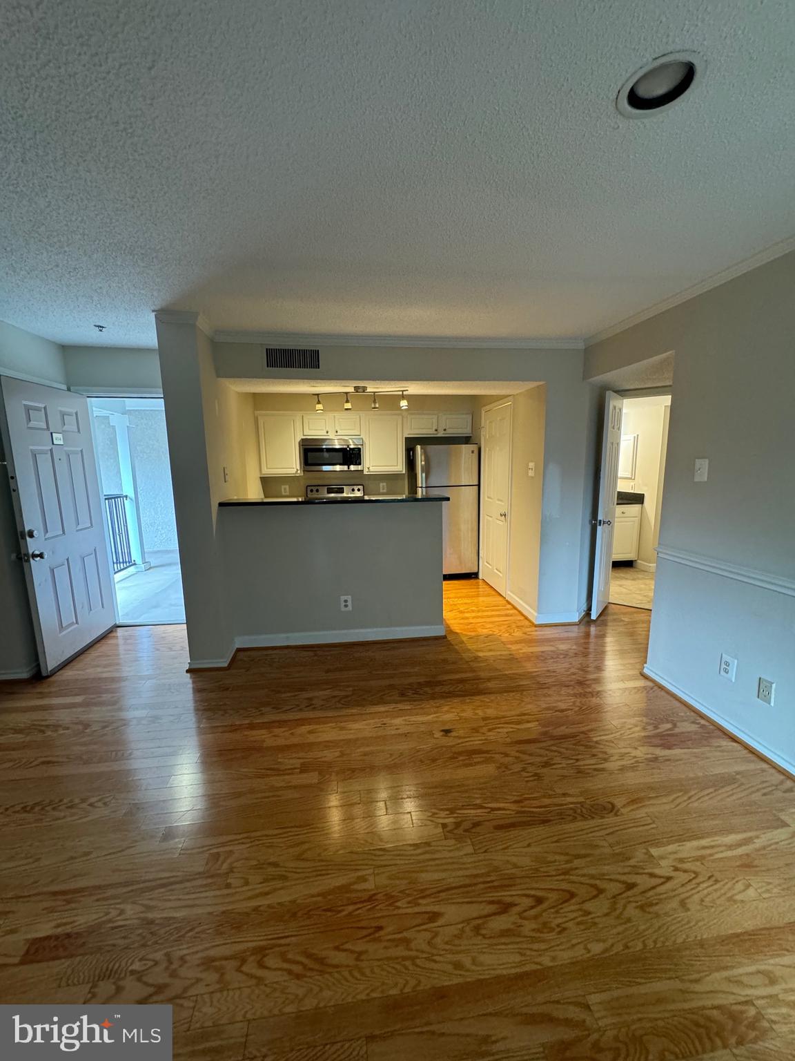 FOUNTAINS AT MCLEAN - Residential Lease