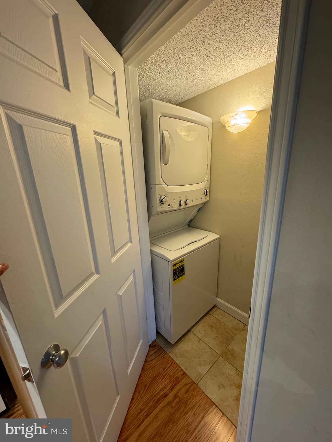 FOUNTAINS AT MCLEAN - Residential Lease