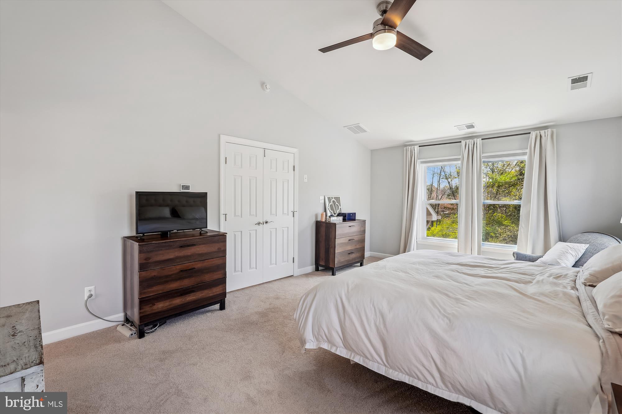 POLO FIELDS - Residential