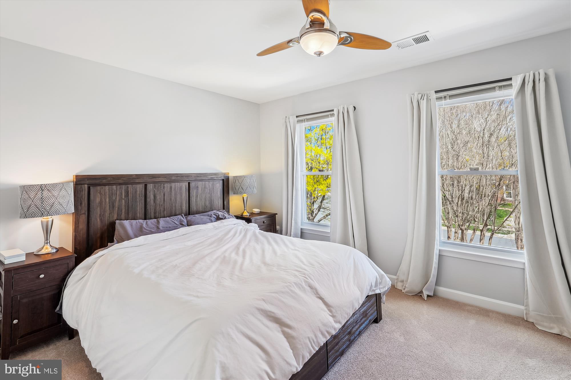 POLO FIELDS - Residential