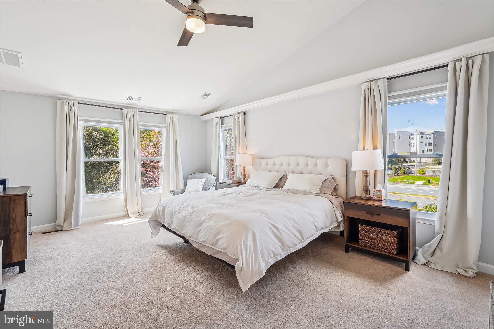 POLO FIELDS - Residential