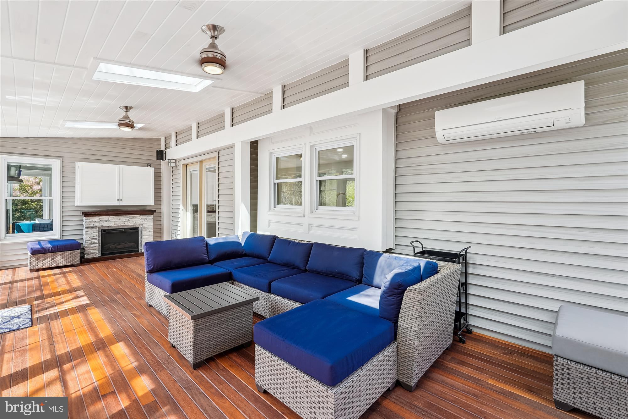 POLO FIELDS - Residential