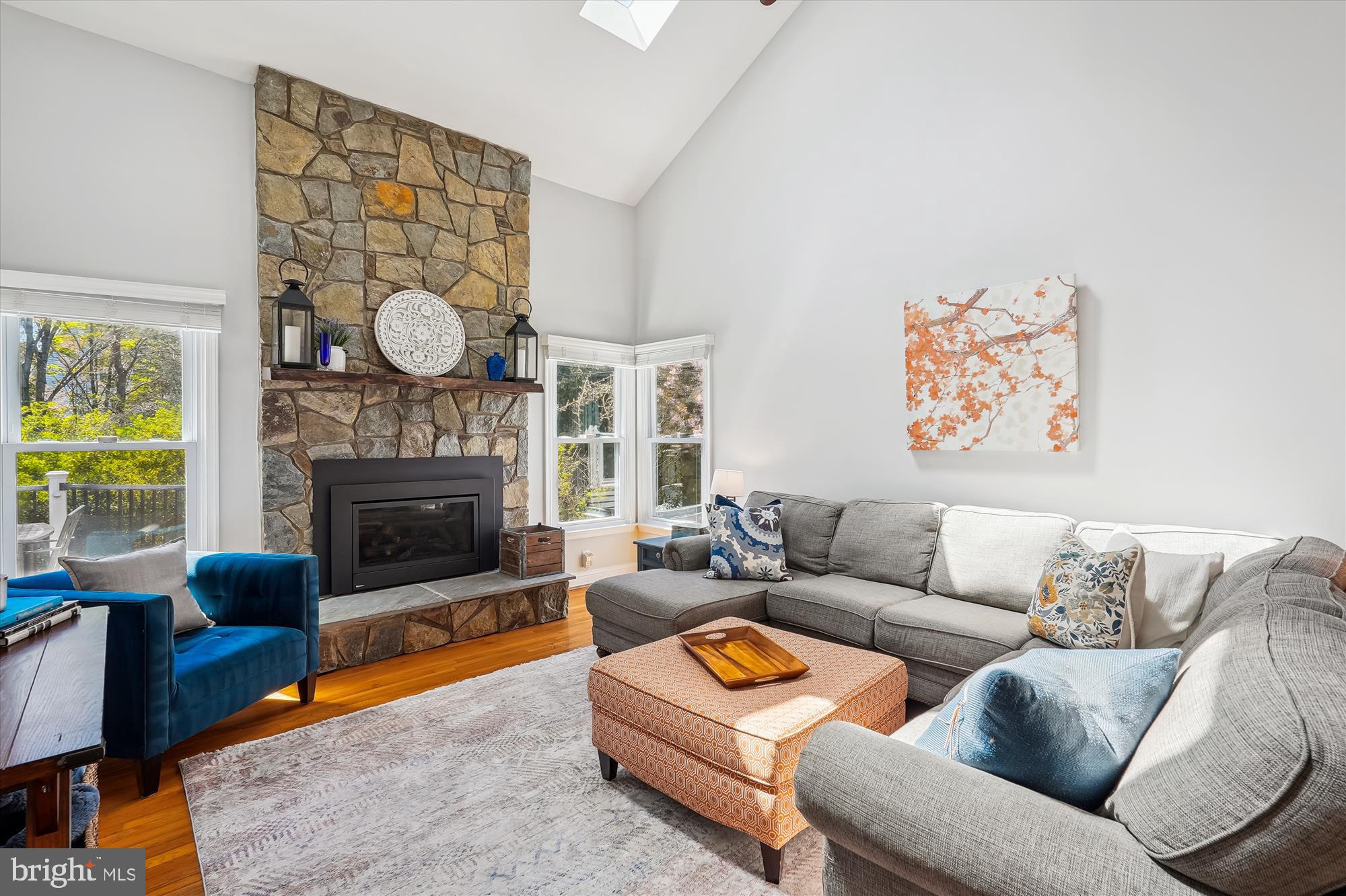 2200 MILBURN LANE