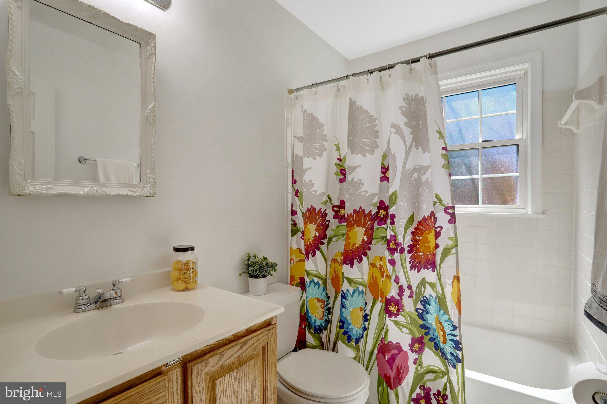 SEVEN OAKS - Residential