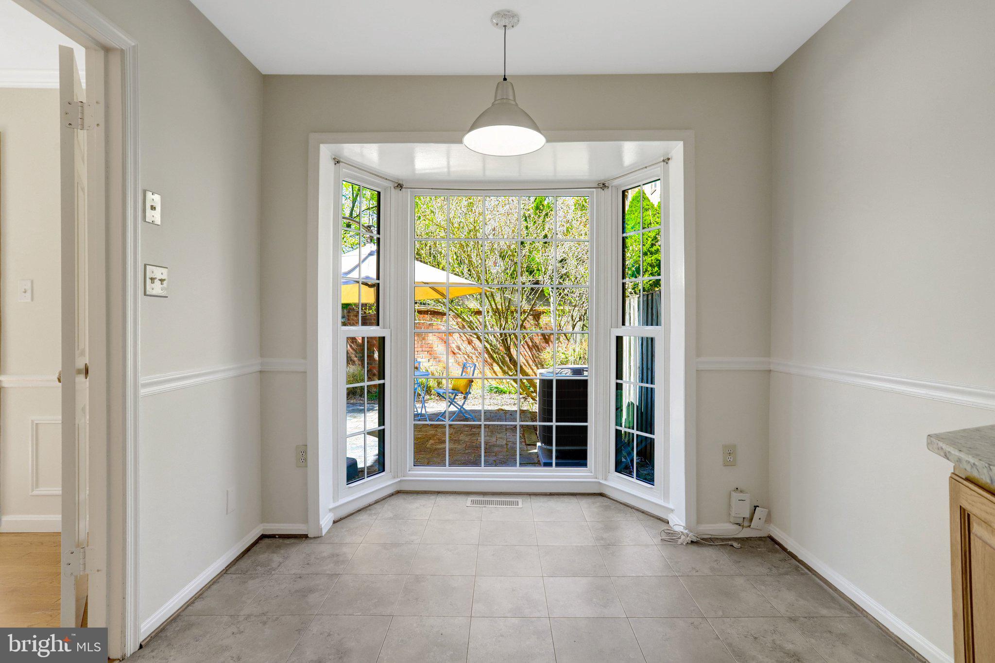 SEVEN OAKS - Residential