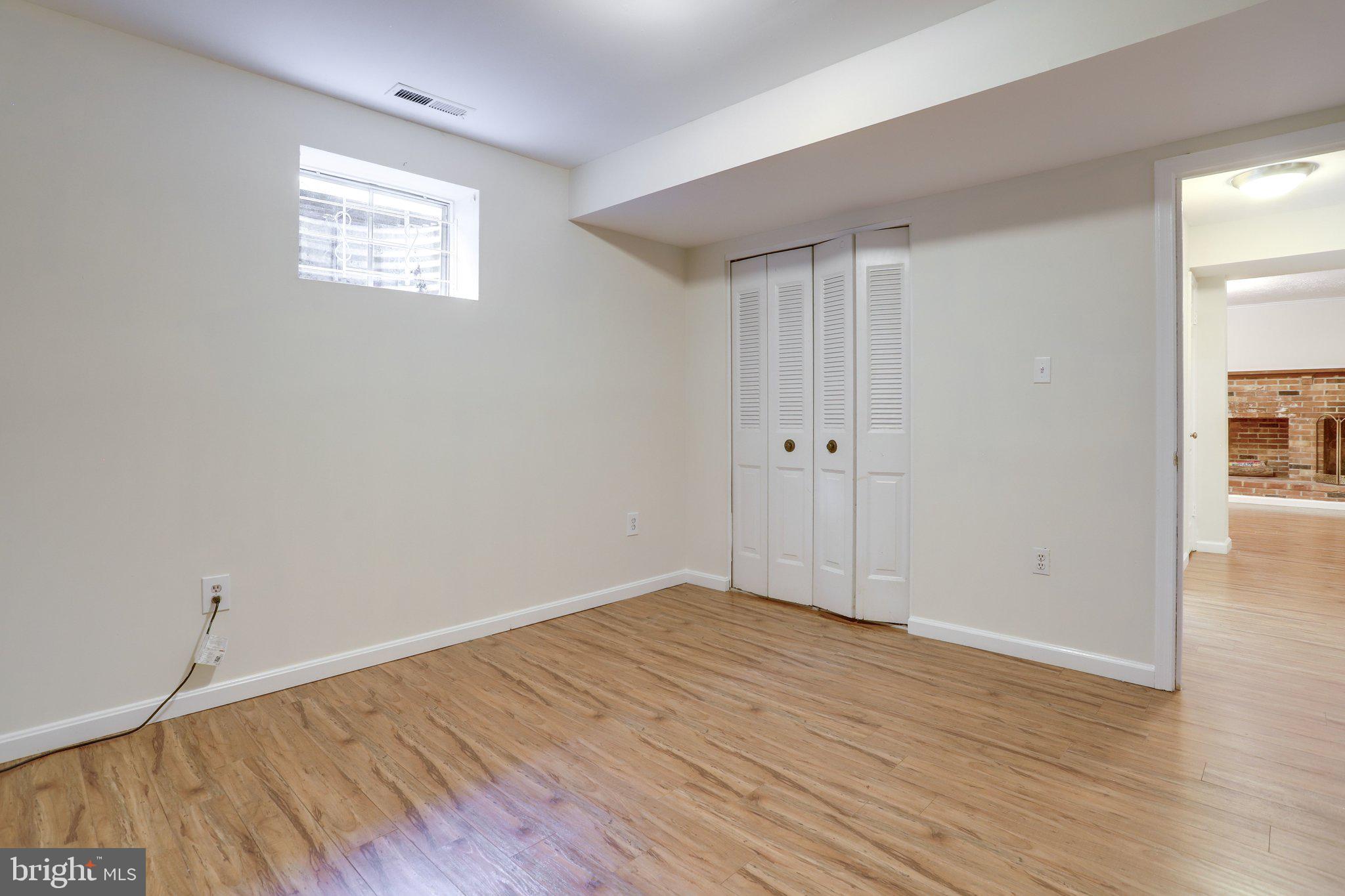 SEVEN OAKS - Residential
