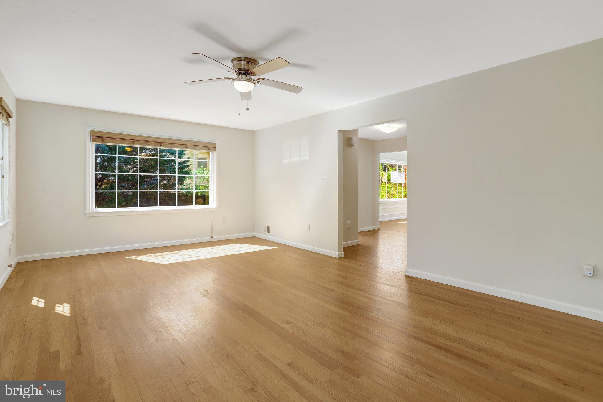SEVEN OAKS - Residential