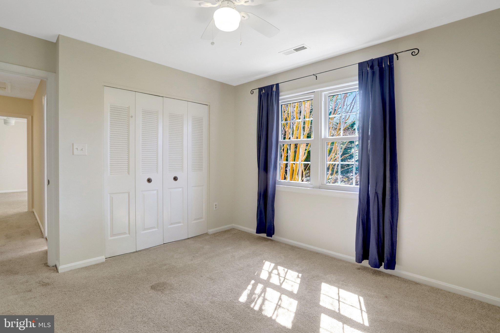 SEVEN OAKS - Residential