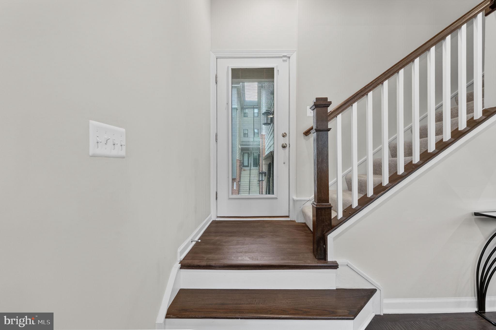 HUNTINGTON CROSSING - Residential