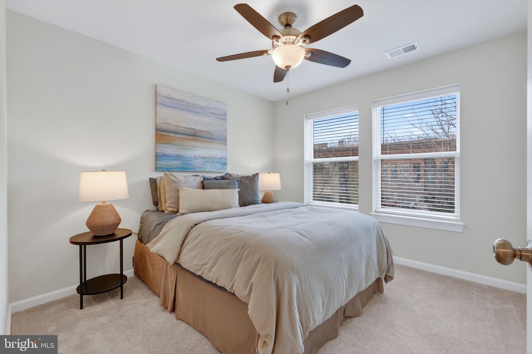 HUNTINGTON CROSSING - Residential