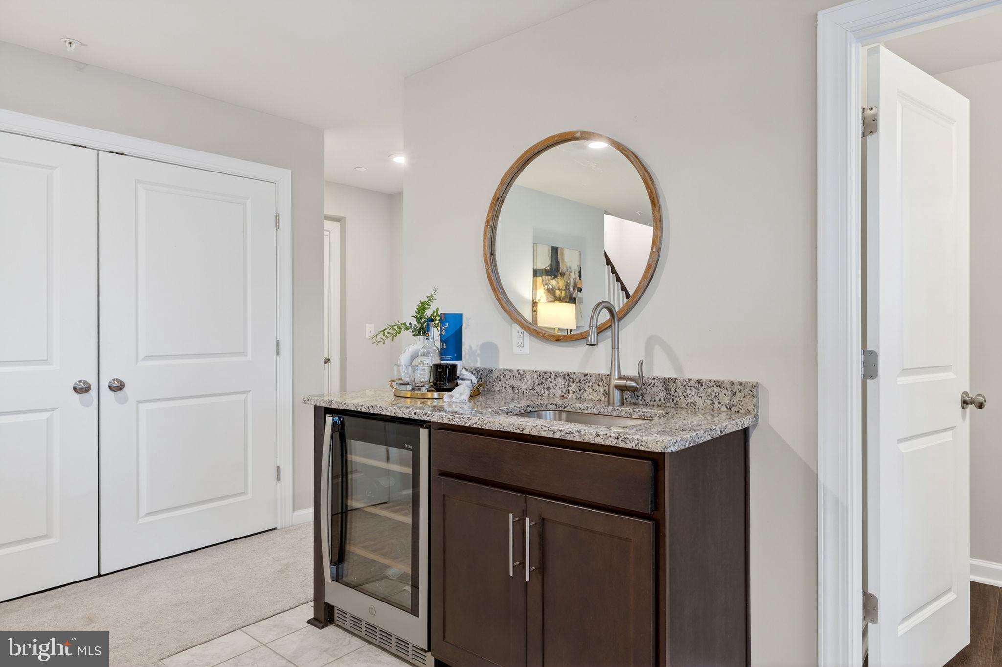 HUNTINGTON CROSSING - Residential