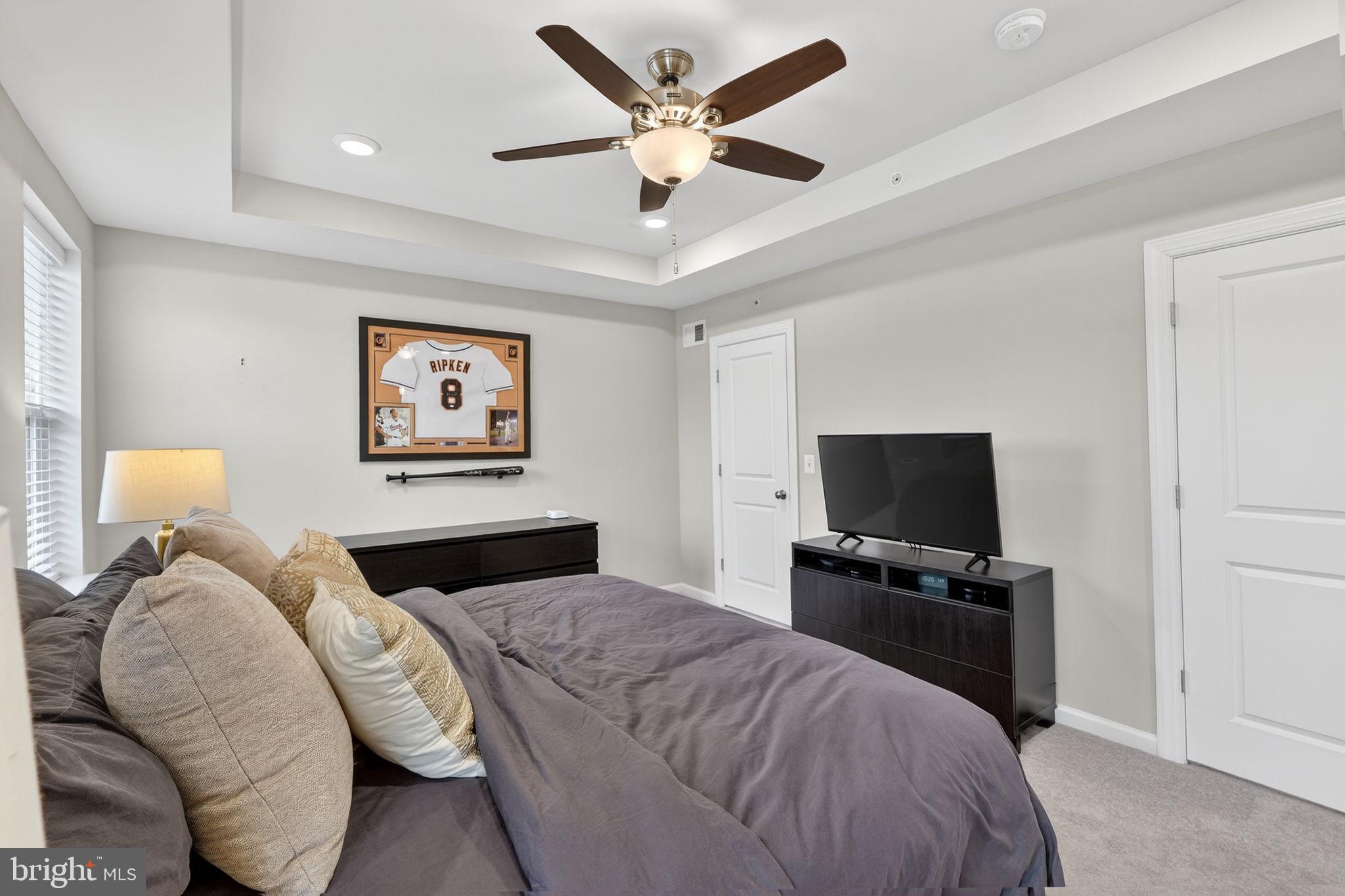 HUNTINGTON CROSSING - Residential