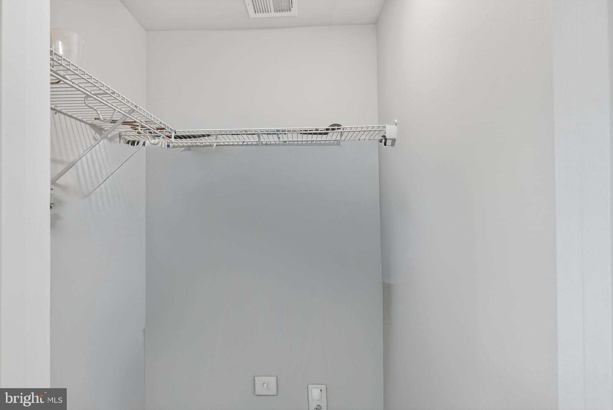 HUNTINGTON CROSSING - Residential