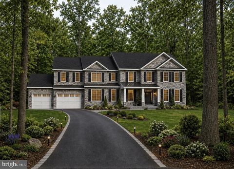 17 VINTER LANE PASADENA MD 21122