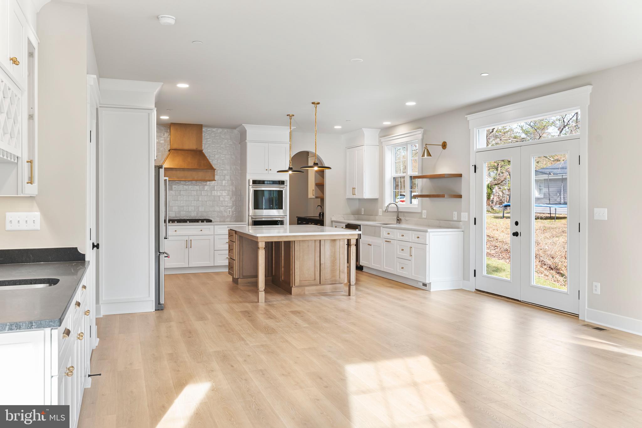 ANNESLEY BY THE BAY - Residential