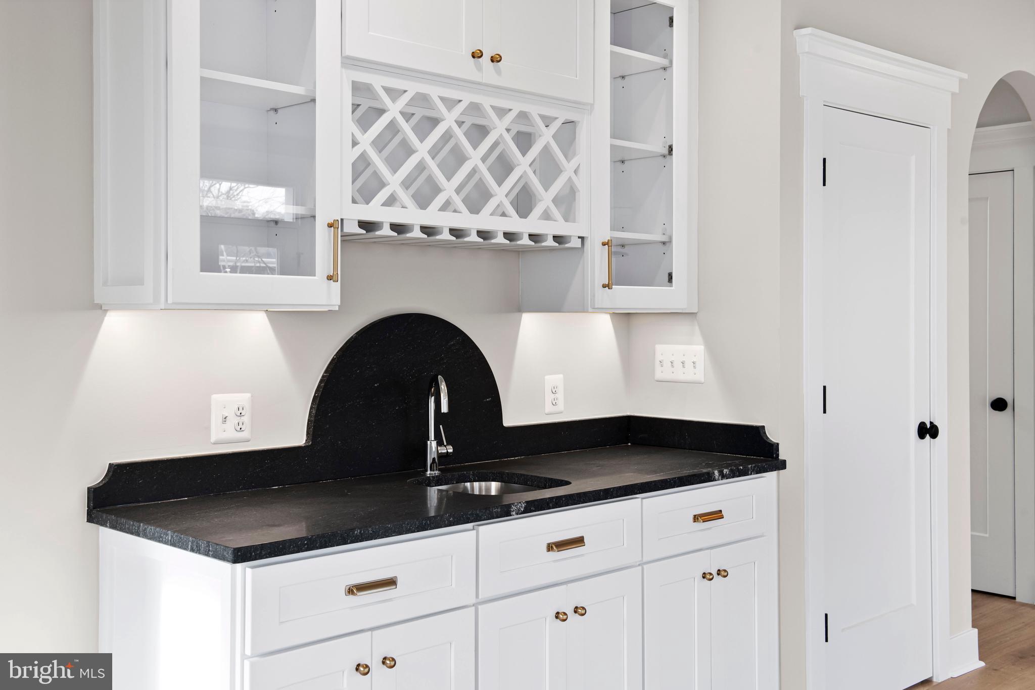 ANNESLEY BY THE BAY - Residential