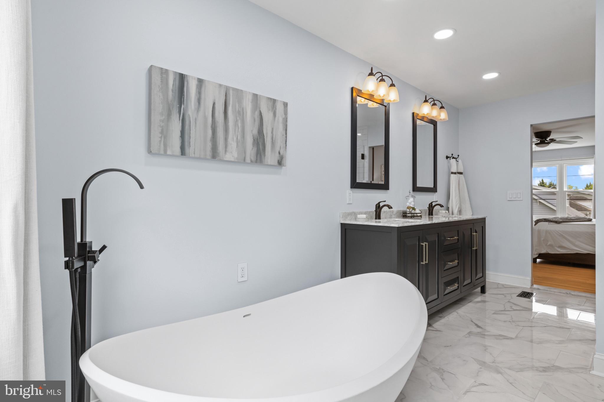 EASTPORT - Residential