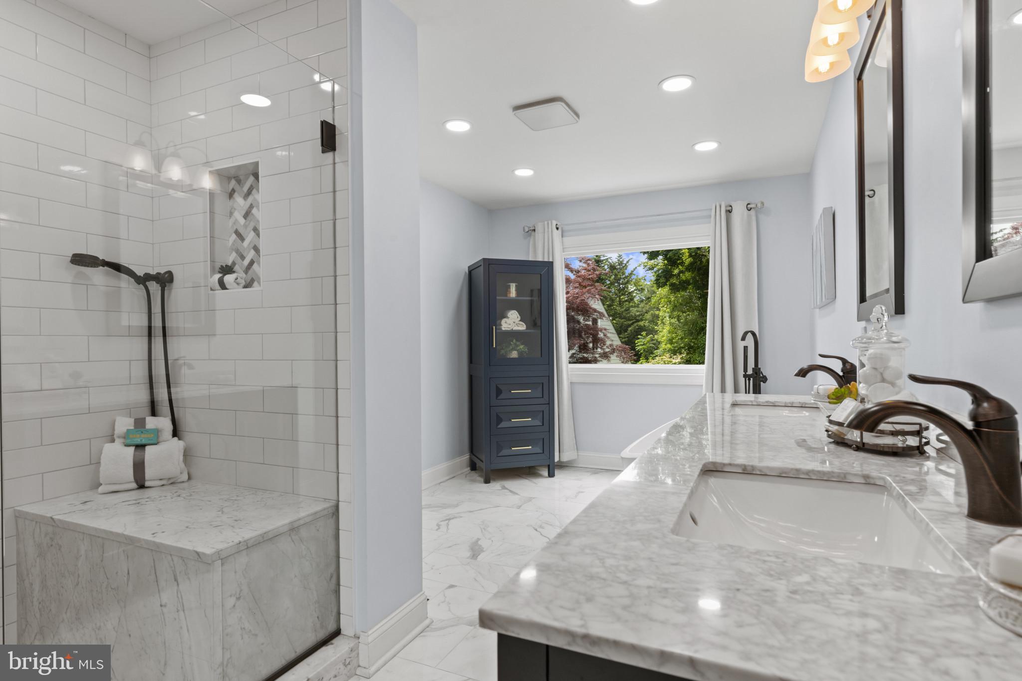 EASTPORT - Residential