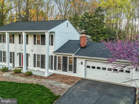 2813 Bree Hill Road, Oakton, VA MLS: VAFX2233904