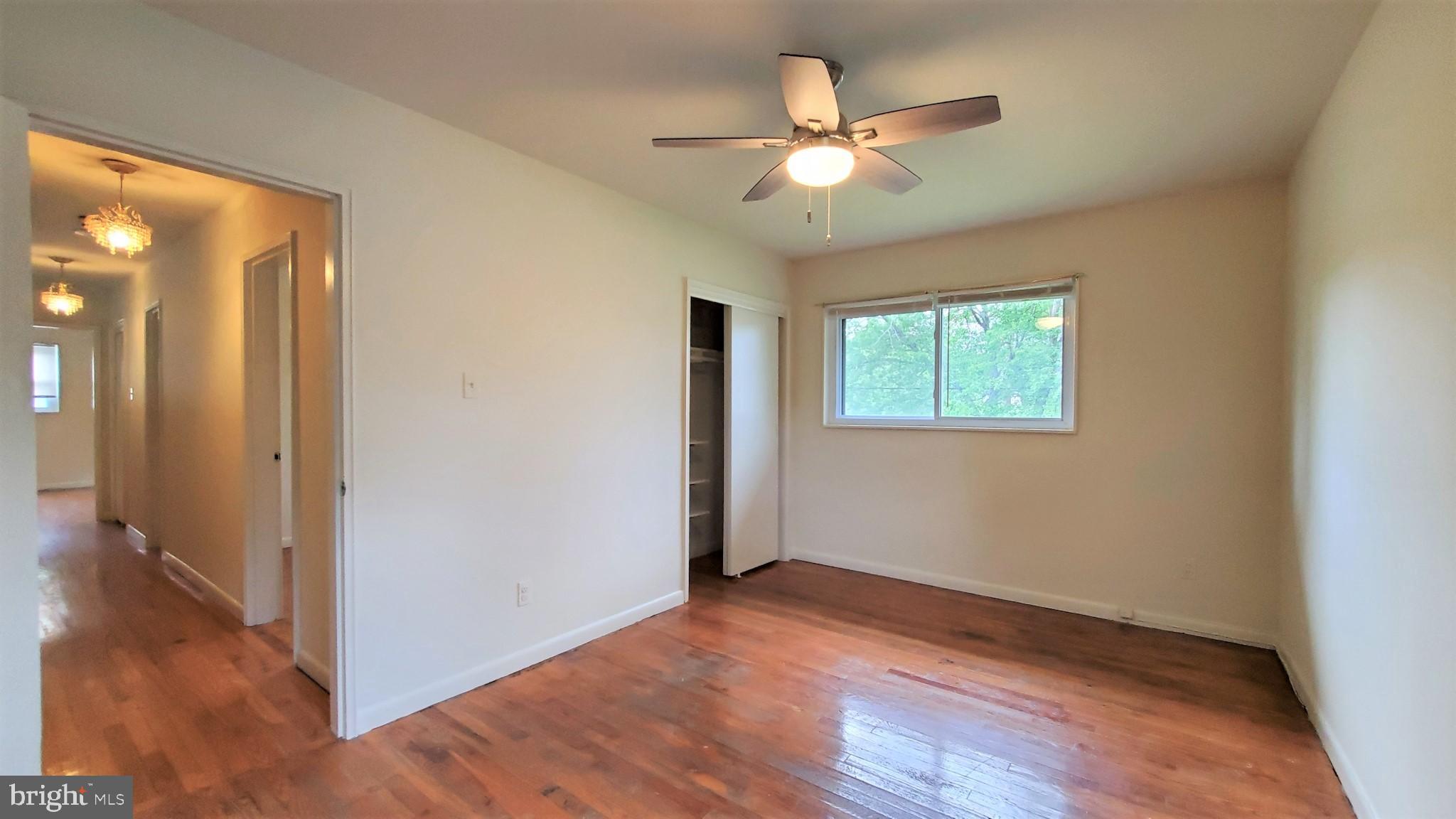 OAKWOOD KNOLLS - Residential Lease