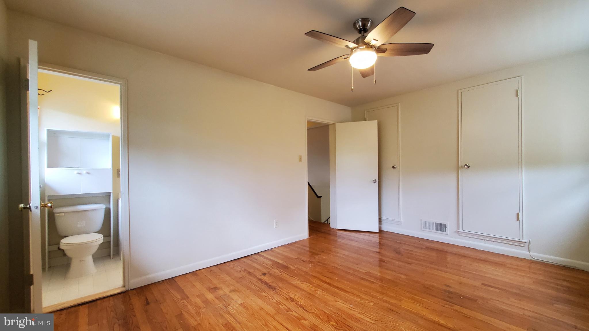 OAKWOOD KNOLLS - Residential Lease