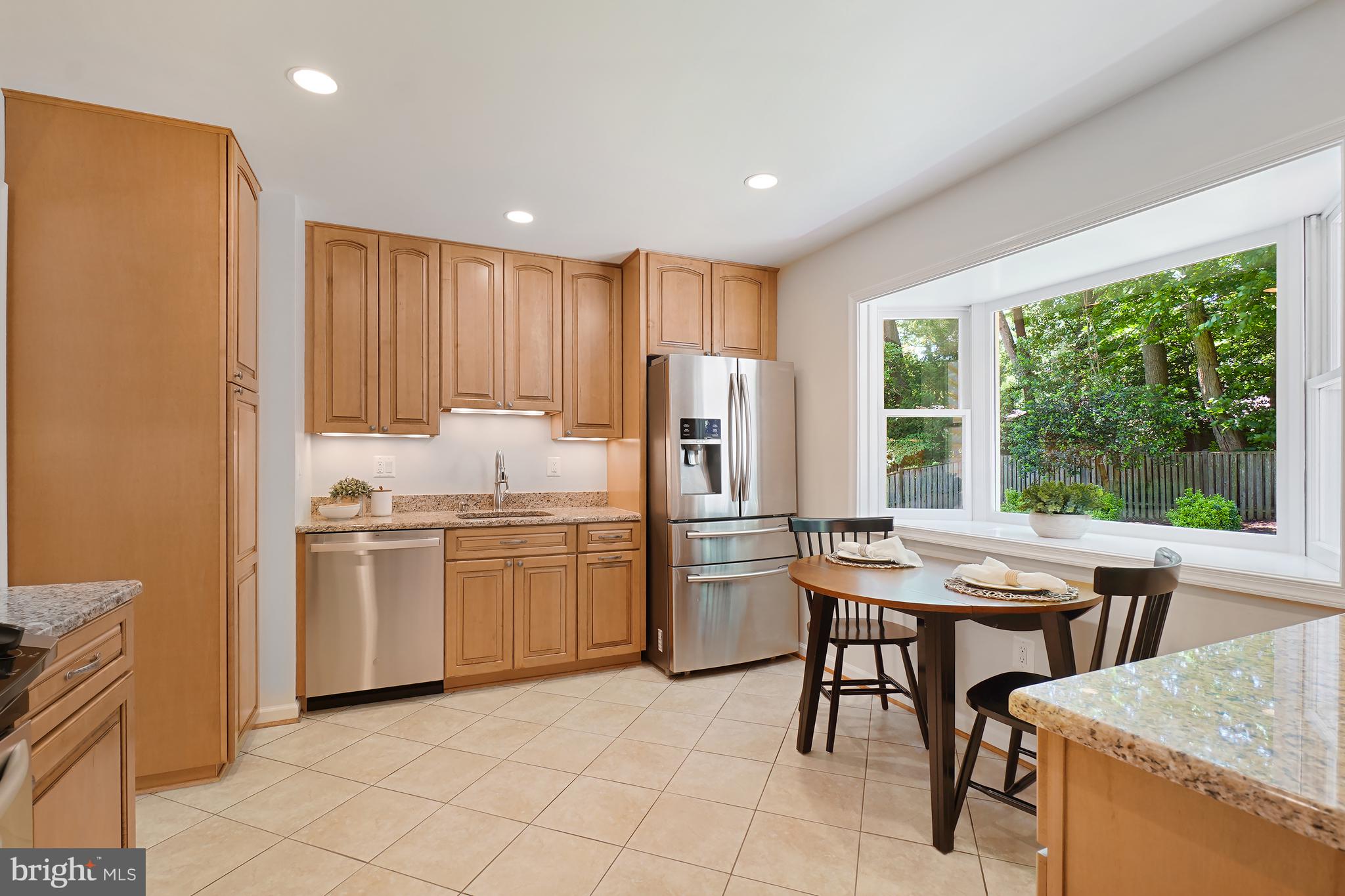 MANOR WOODS - Residential