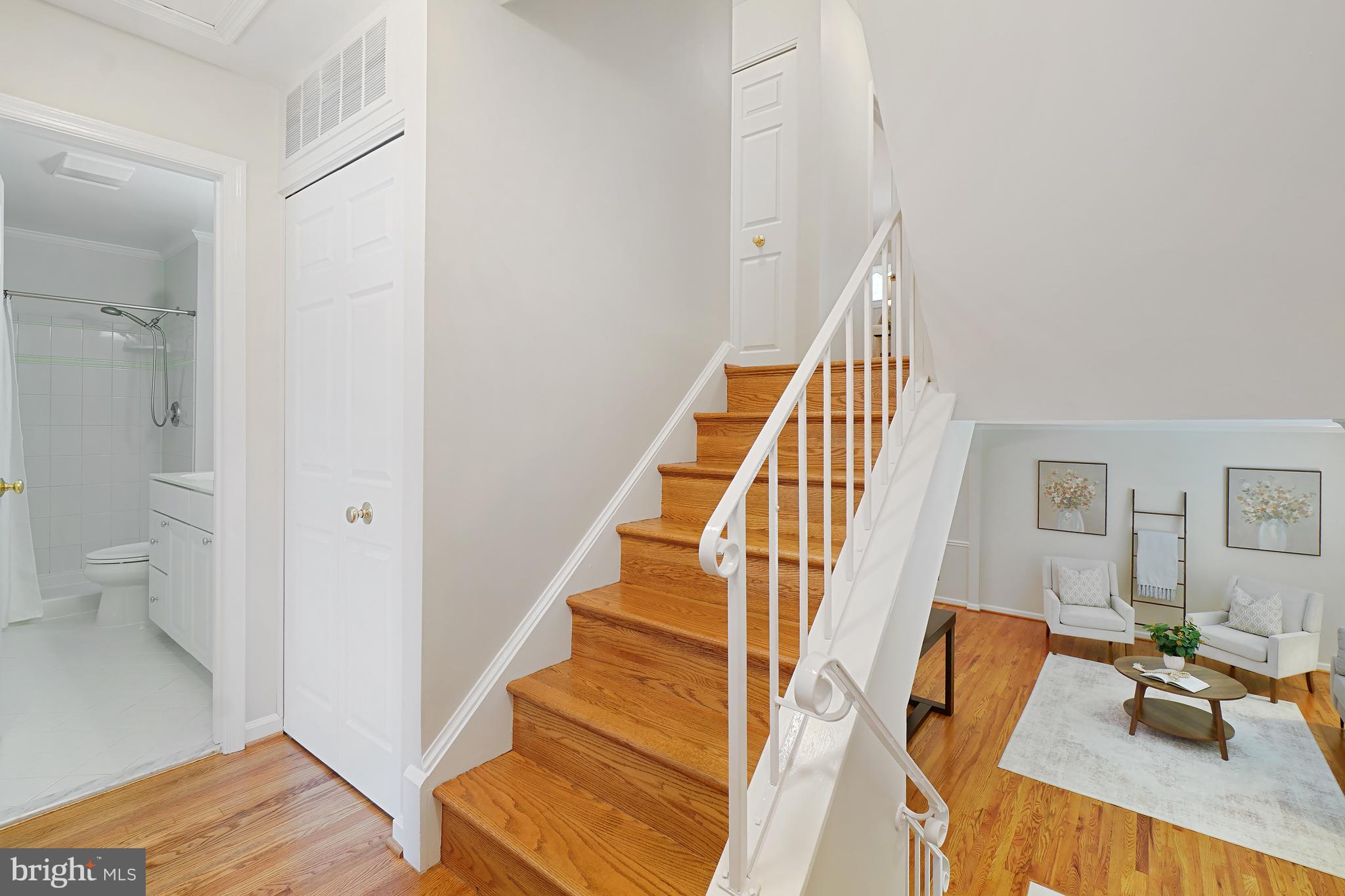 MANOR WOODS - Residential