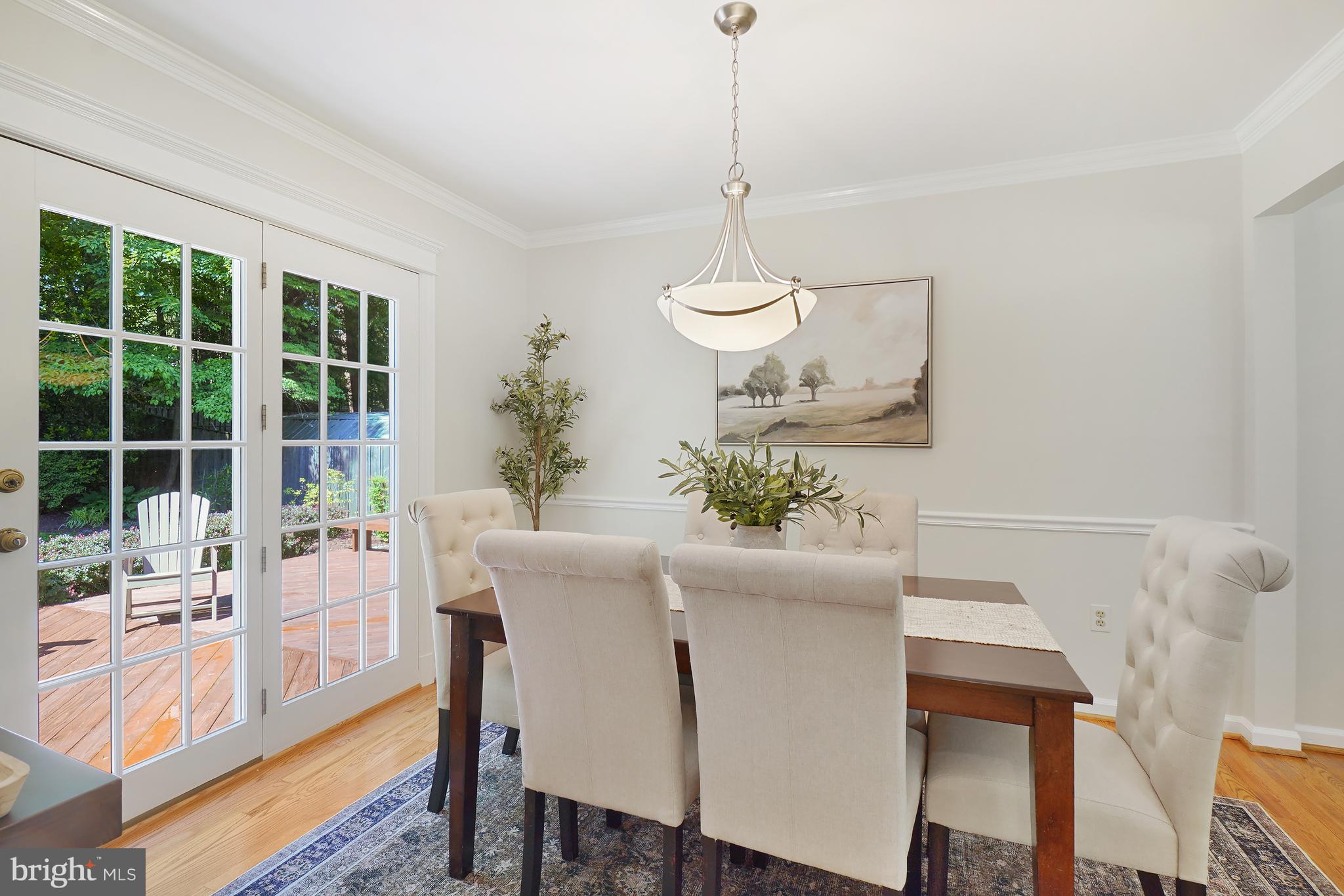 MANOR WOODS - Residential