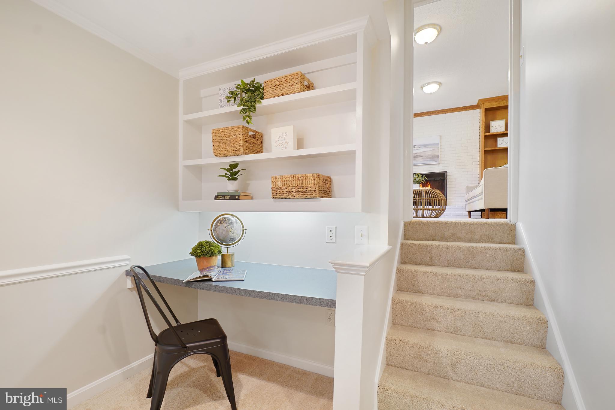 MANOR WOODS - Residential