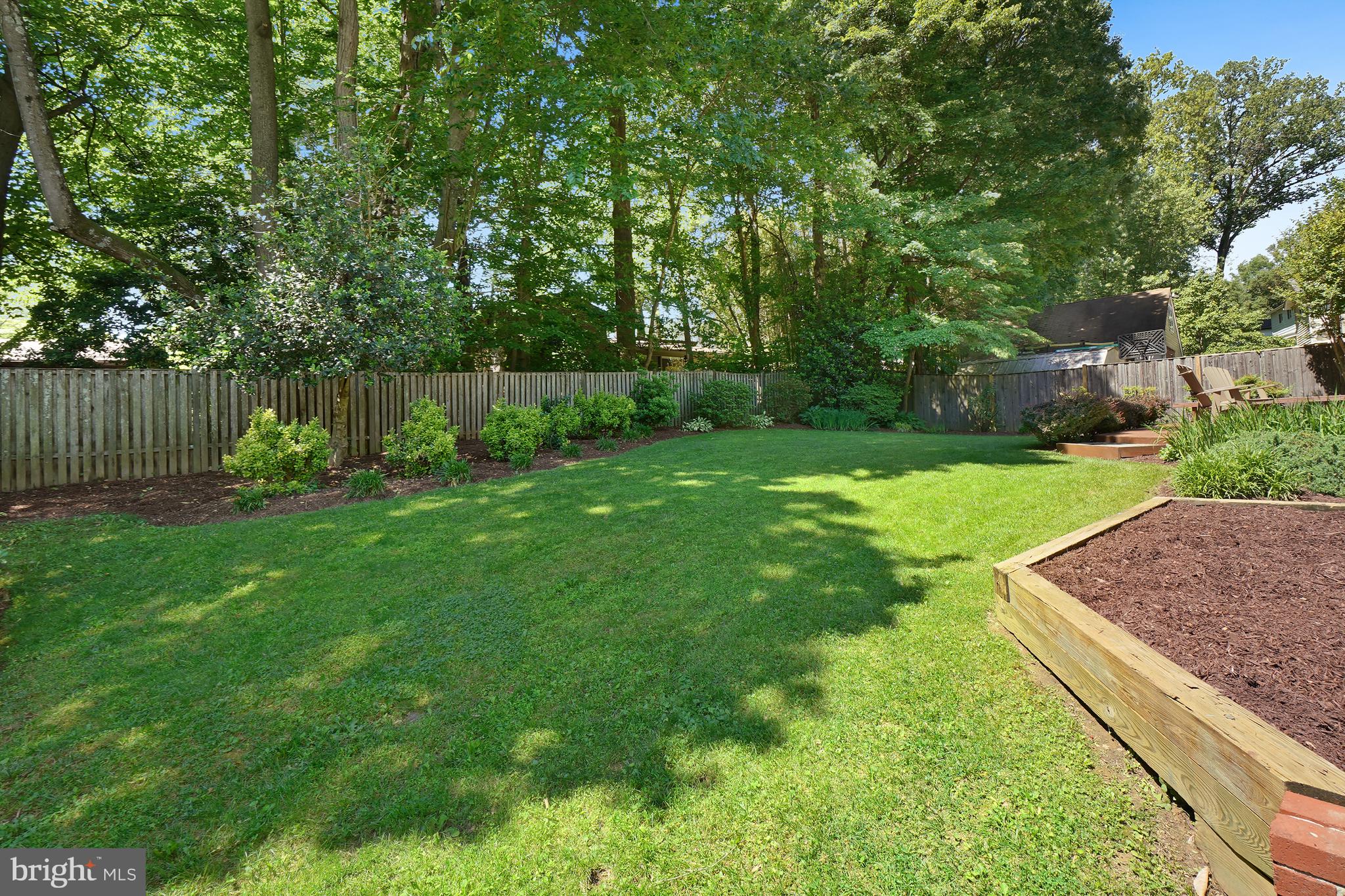 MANOR WOODS - Residential