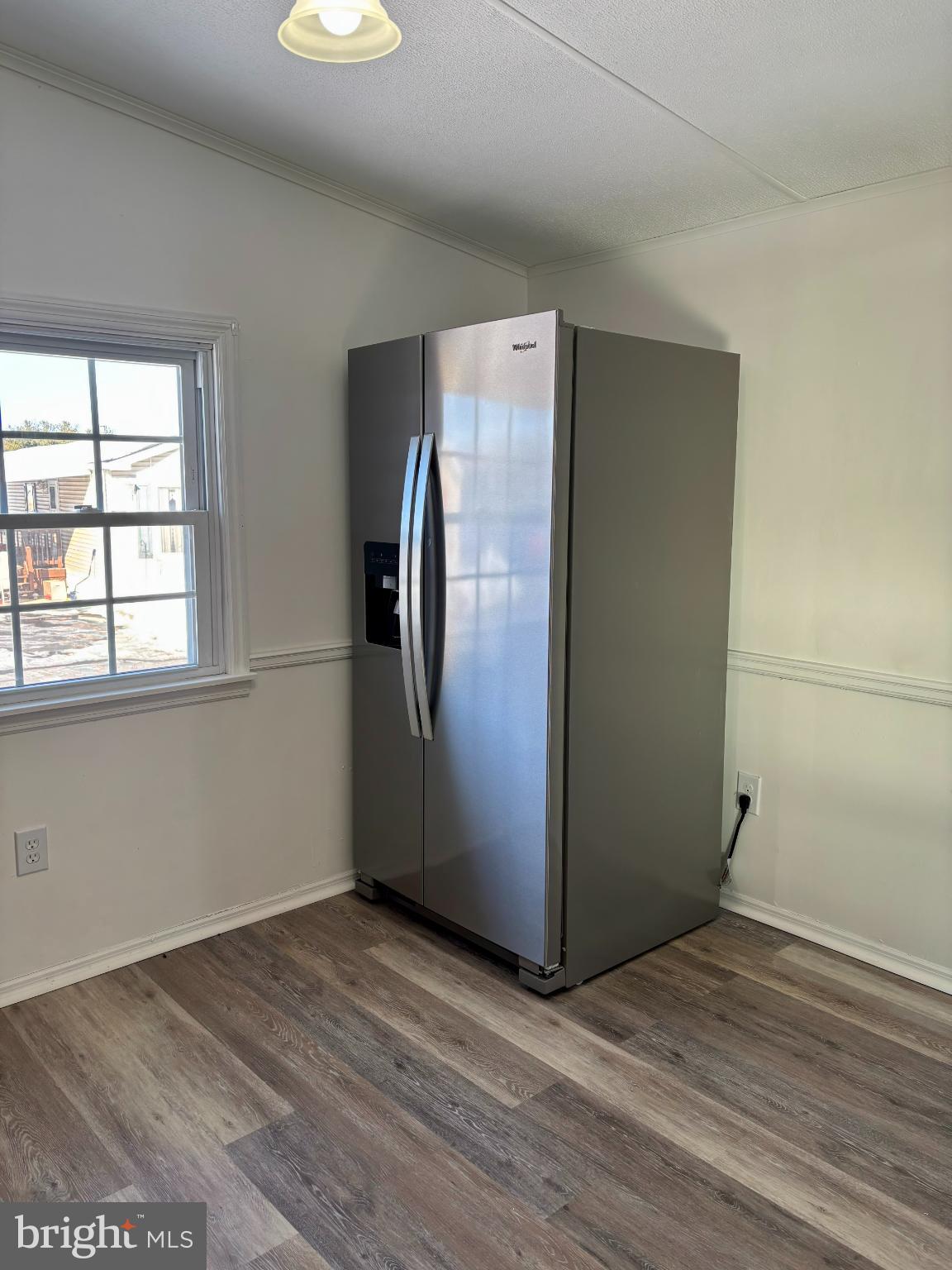 LAUREL COMMONS - Residential