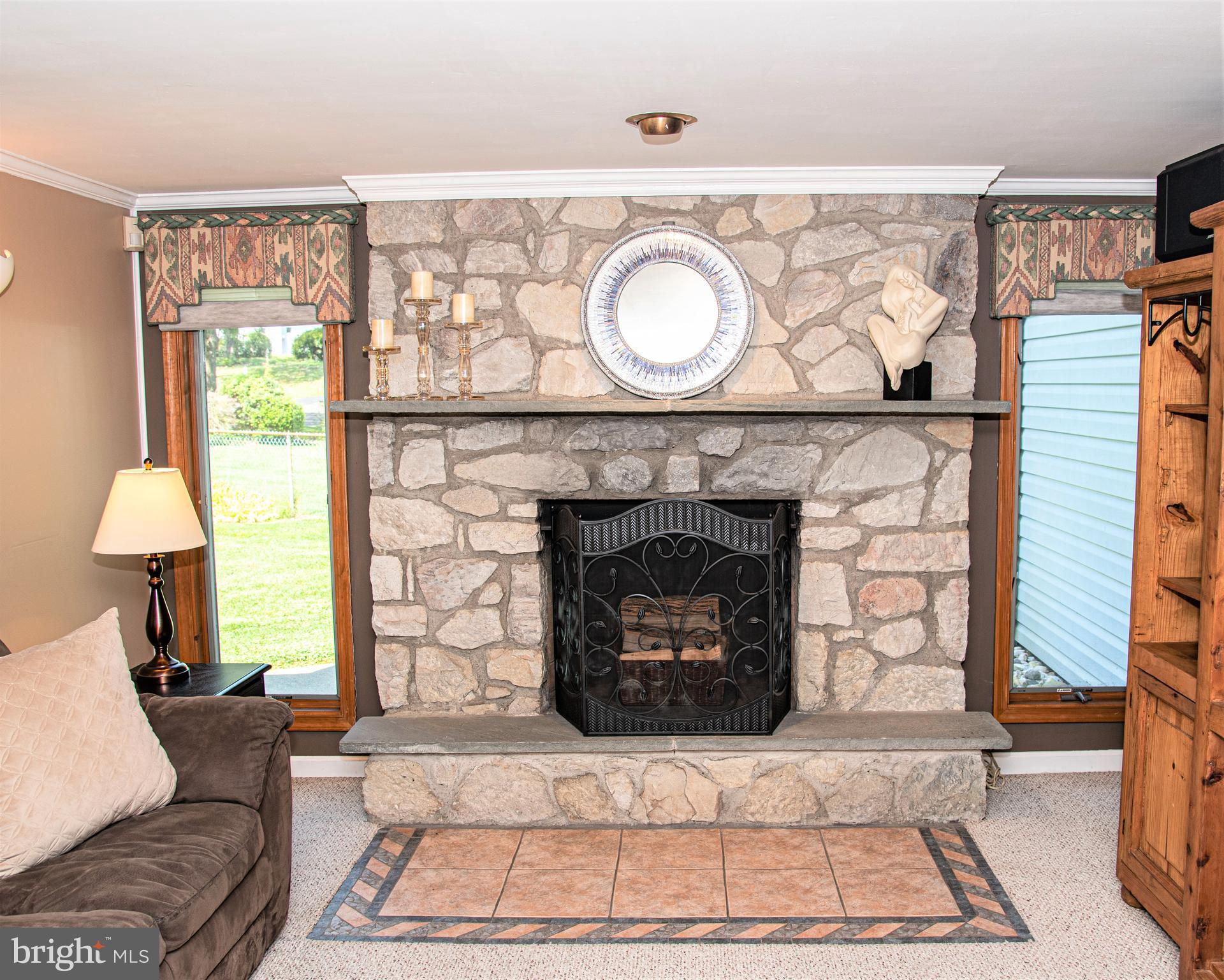 NORTHAMPTON HILLS - Residential