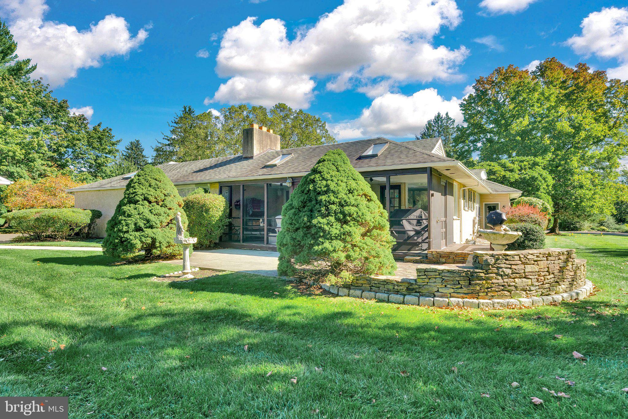 831 PLYMOUTH ROAD