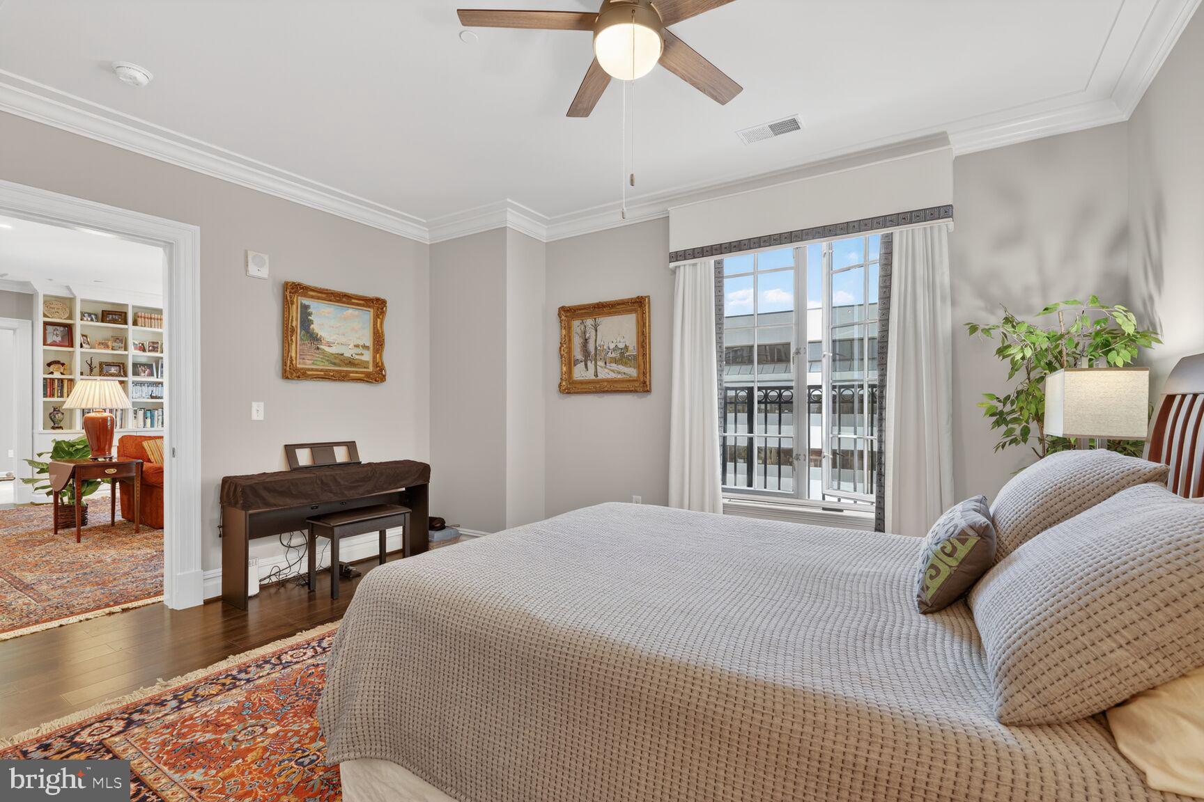 THE SIGNET - Residential