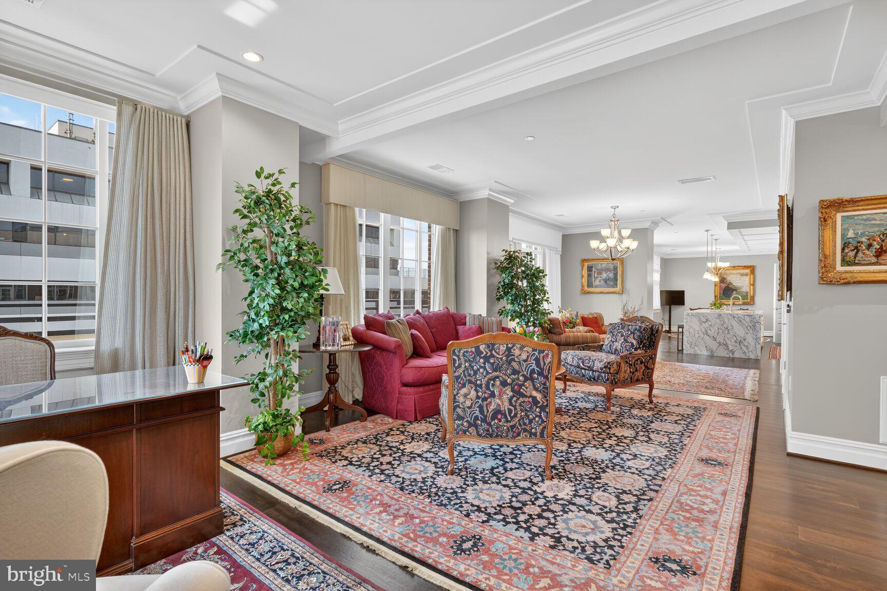 THE SIGNET - Residential