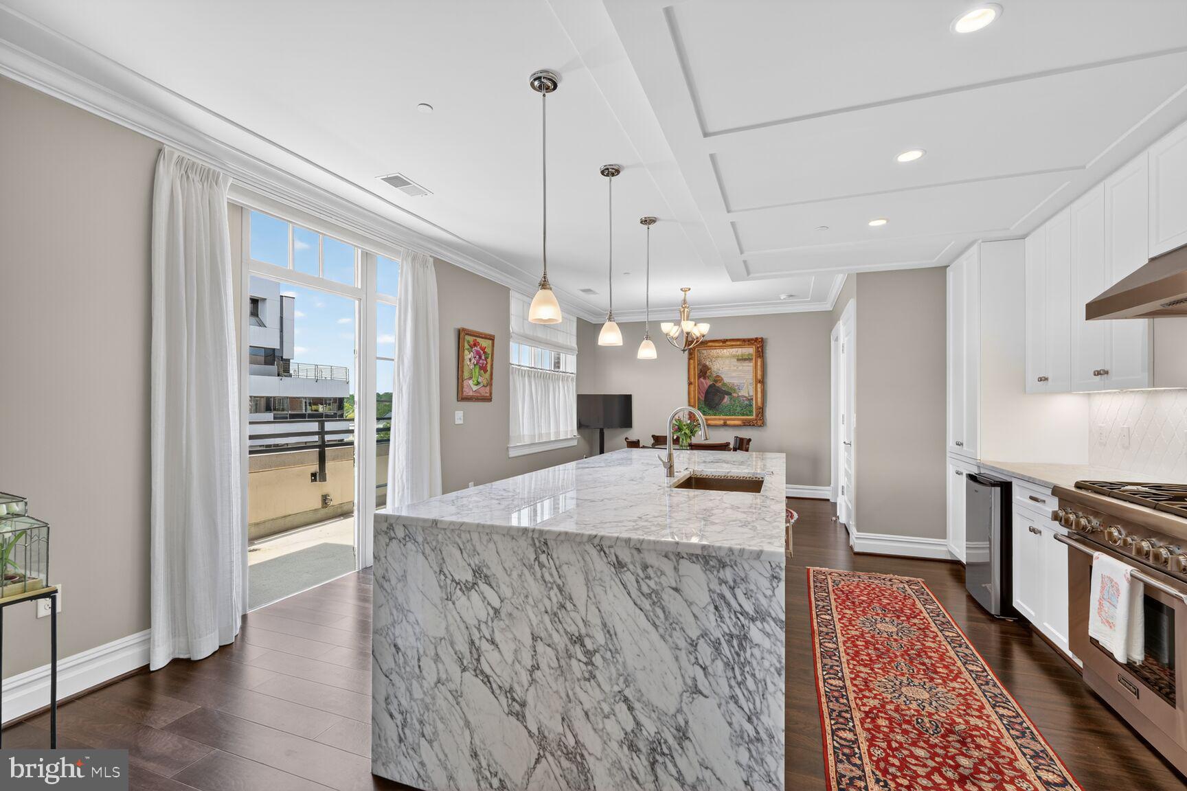 THE SIGNET - Residential