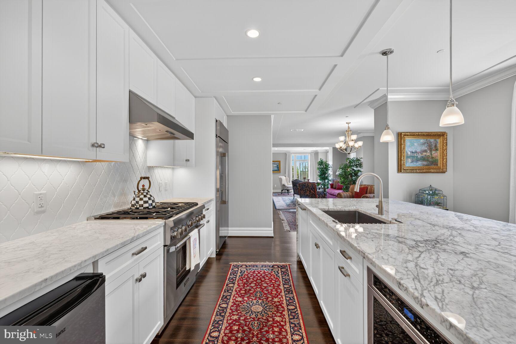 THE SIGNET - Residential