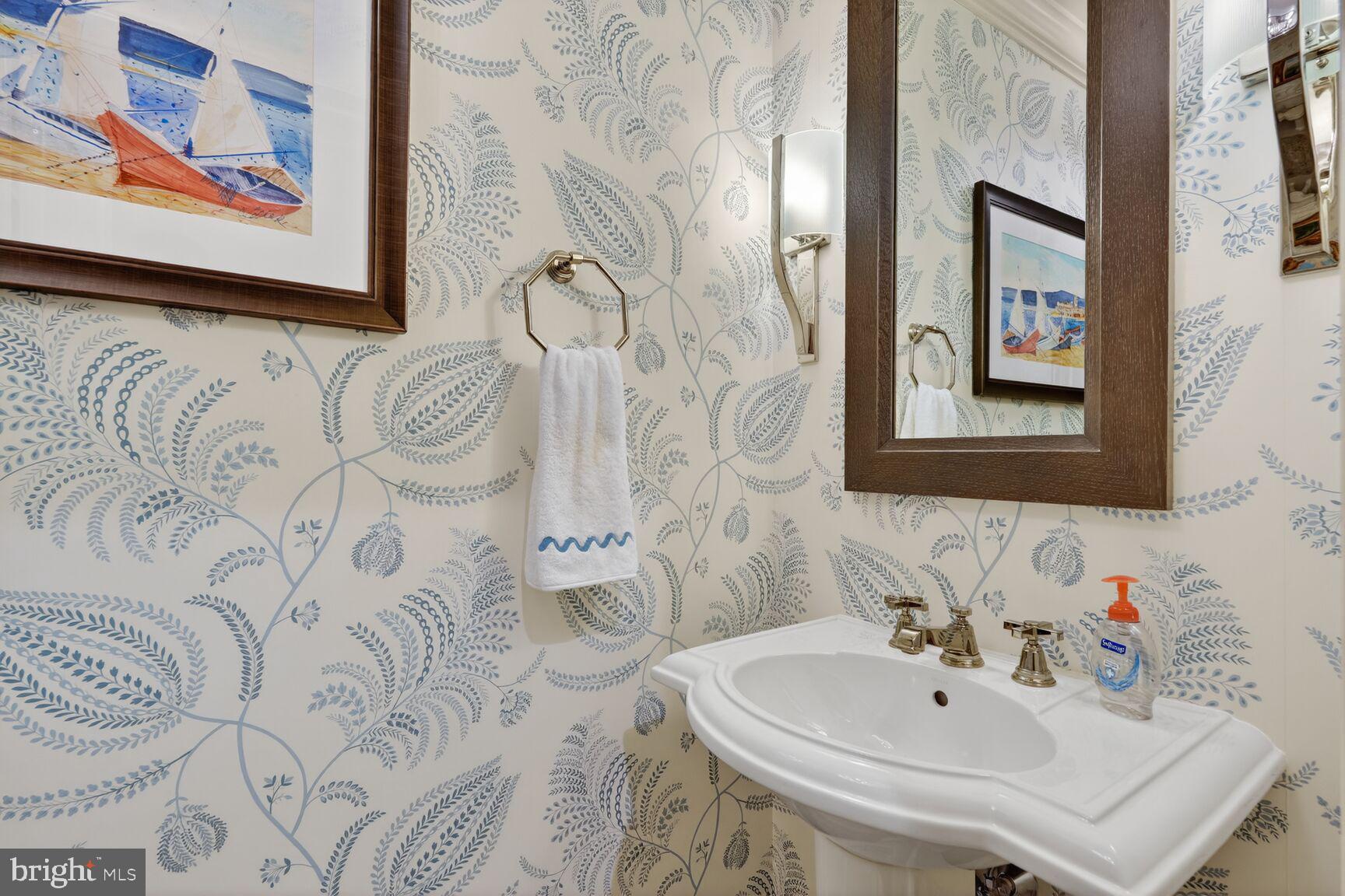 THE SIGNET - Residential