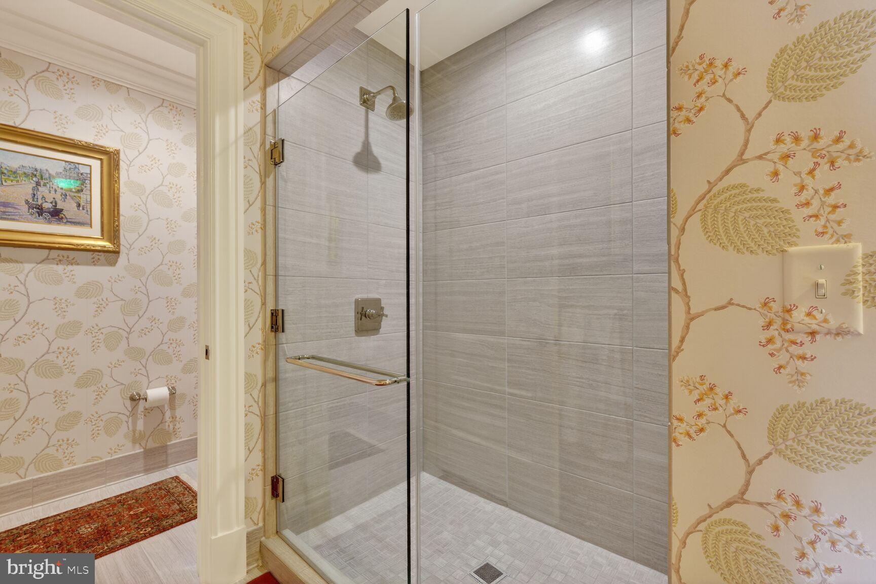 THE SIGNET - Residential