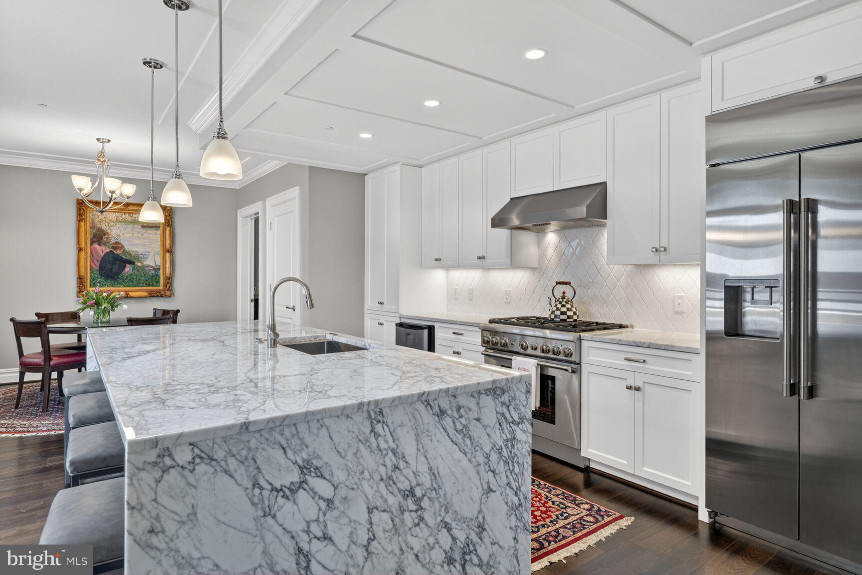 THE SIGNET - Residential