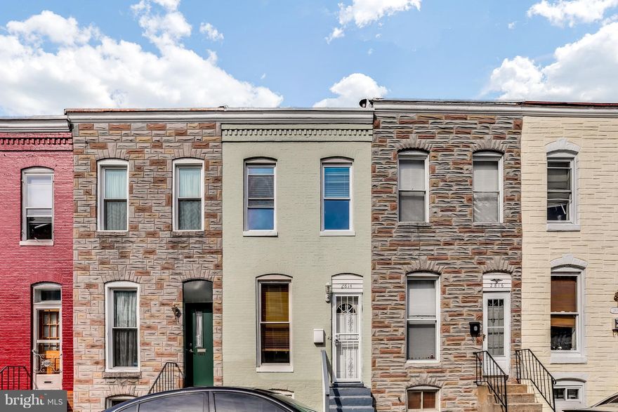 BACK ON MARKET WITH UPDATES! NEW ROOF, RENOVATED BATHROOM AND UPDATED KITCHEN. NEWER UTILITIES AND APPLIANCES! Only two blocks from R-house. This two bedroom townhouse is on a quiet one way street. Easy access to 83, close to restaurants, museums and parks! Fantastic location!