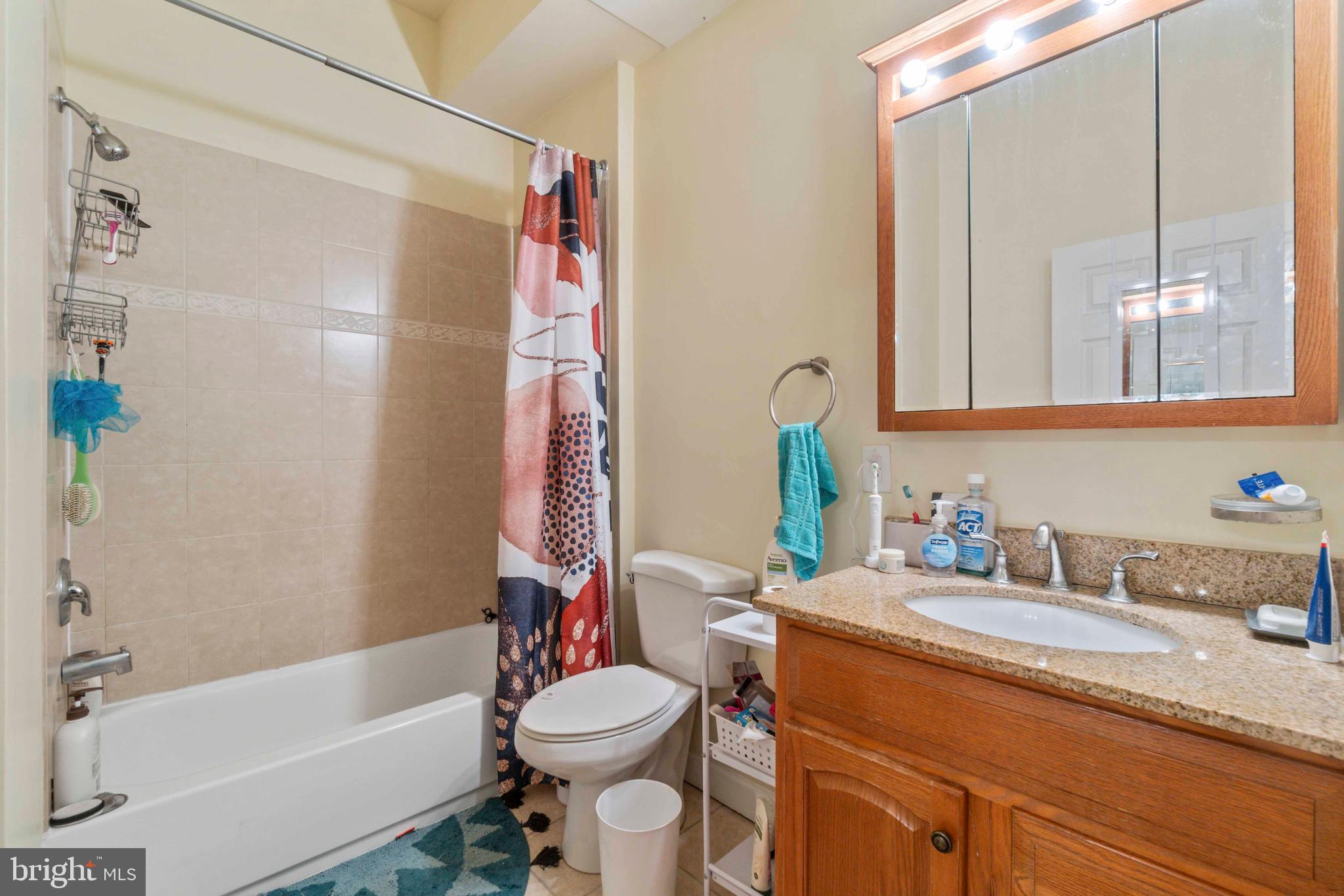 ROLAND PARK - Commercial Sale