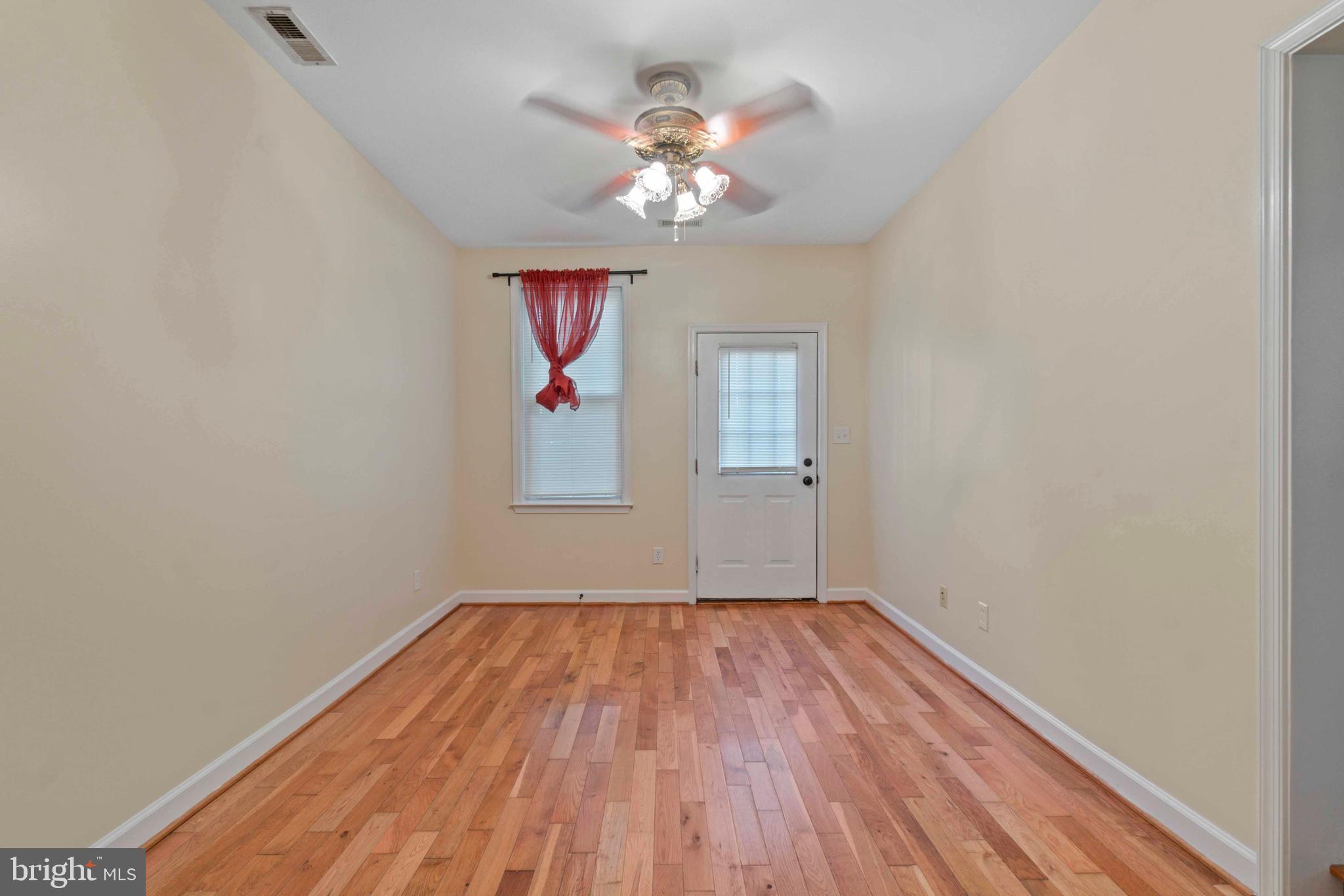 ROLAND PARK - Commercial Sale