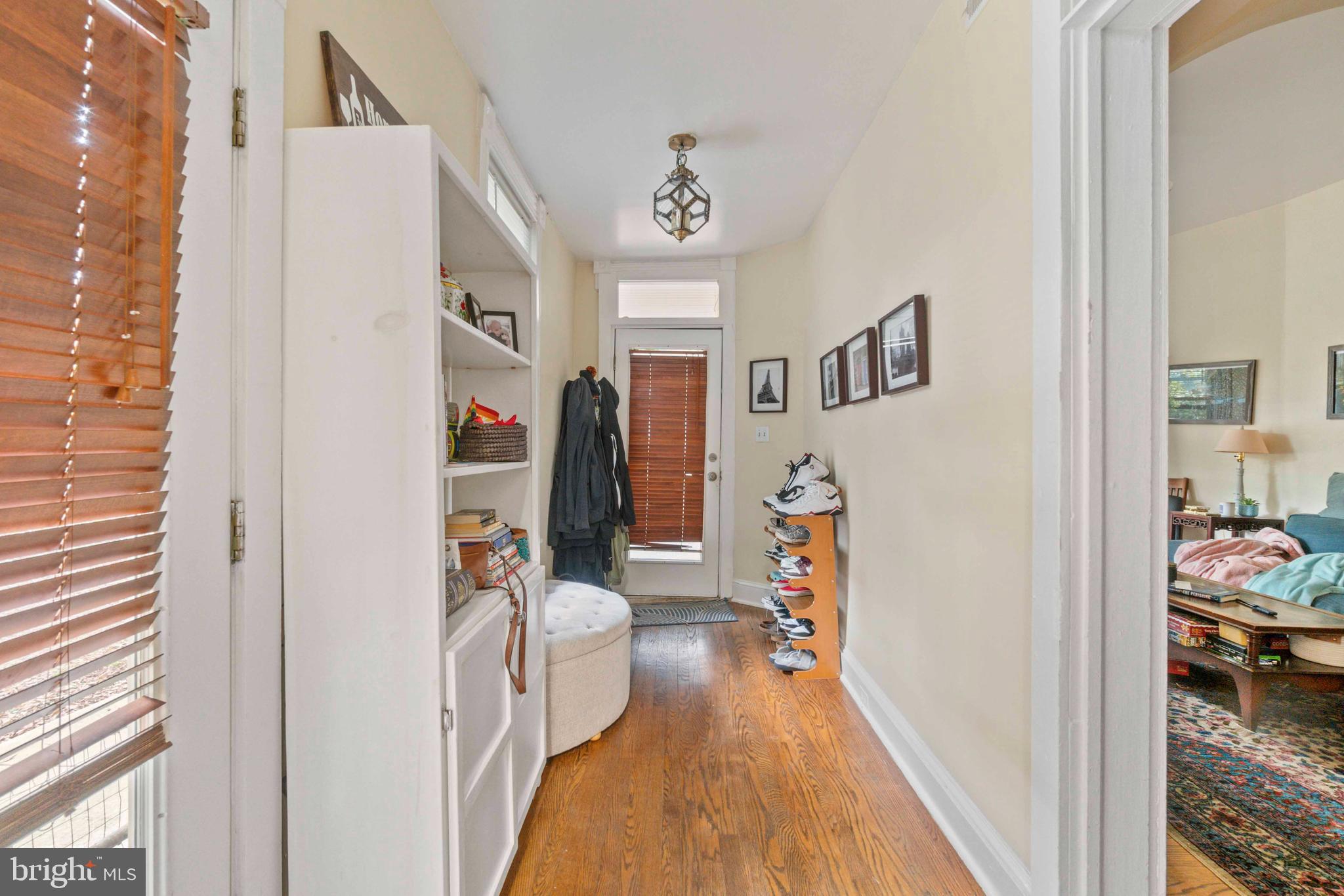 ROLAND PARK - Commercial Sale