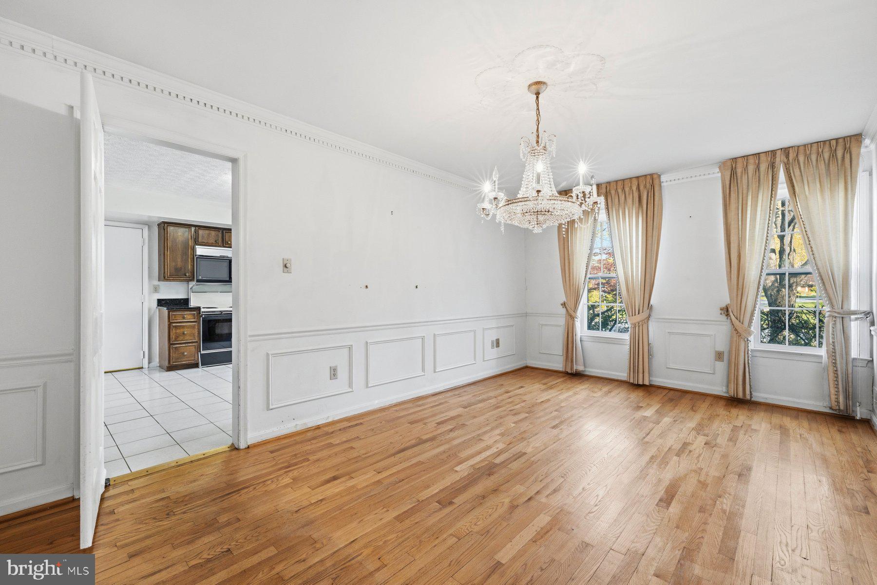 POTOMAC VILLAGE - Residential