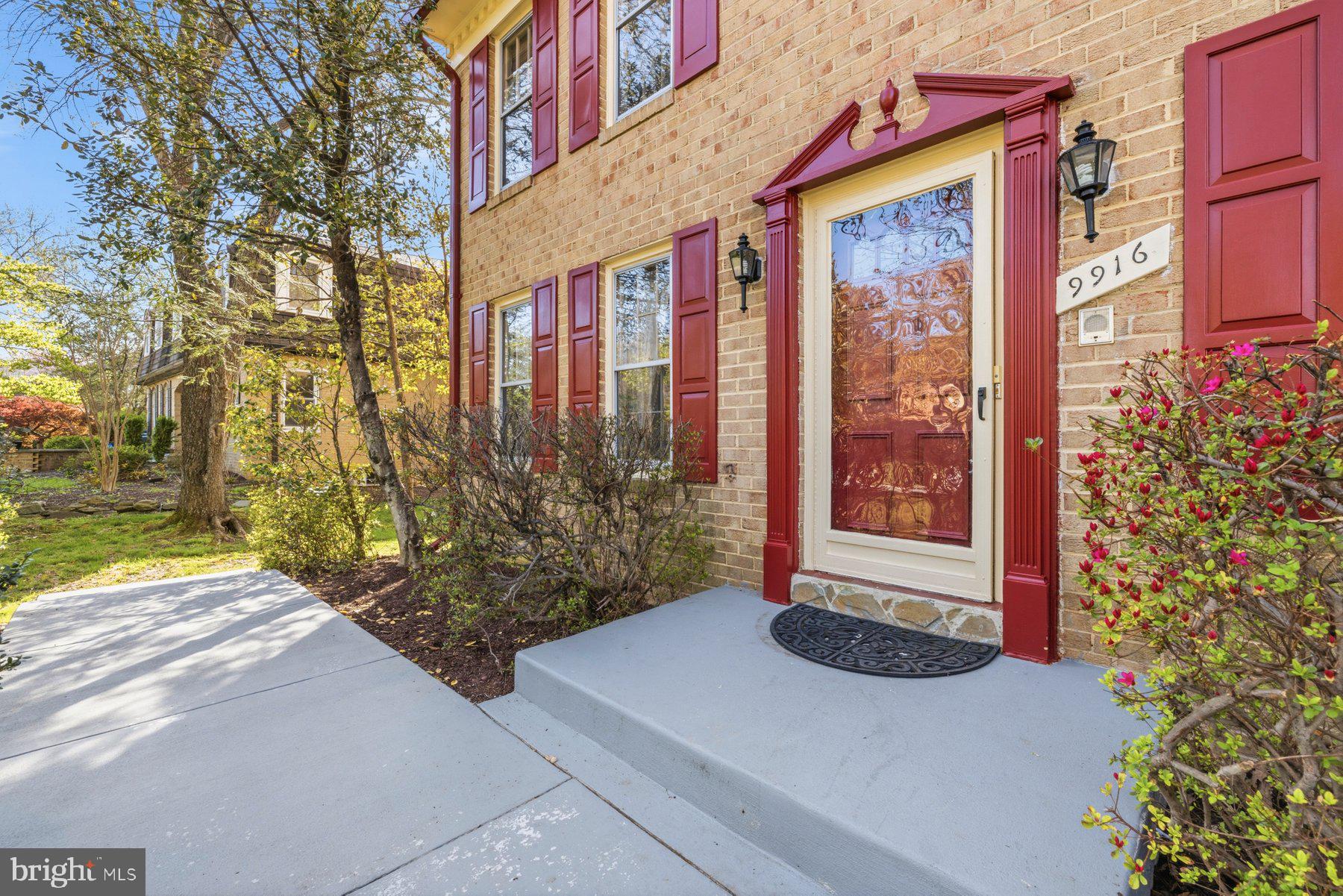 POTOMAC VILLAGE - Residential